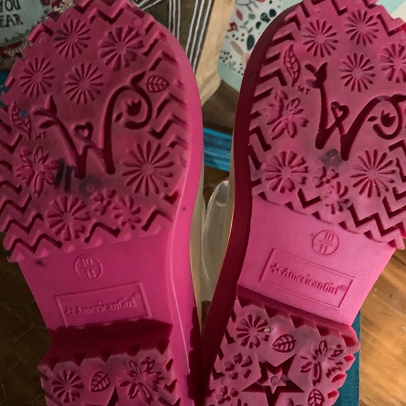 Sold..American girl rain boots...size 10/11 girls - Picture 5 of 5